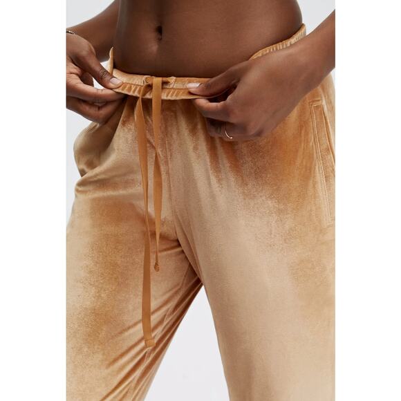 Fabletics Daria Velour Jogger Pants Brown L Soft Luxe Lounge Women’s Athleisure - Picture 3 of 6